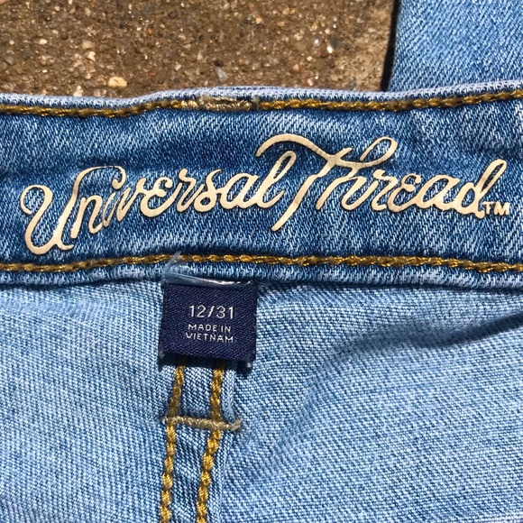 Universal Thread Stretchy Skinny Jeans - 12/31 - Picture 5 of 5